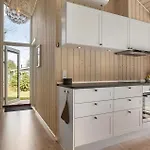 Holiday home 3 Bedroom Beautiful In Glesborg