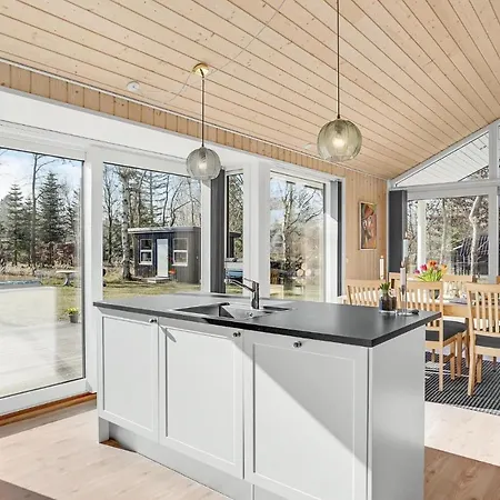 3 Bedroom Beautiful In