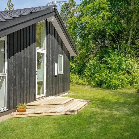 3 Bedroom Beautiful In Holiday home