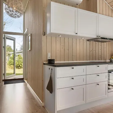3 Bedroom Beautiful In * Glesborg